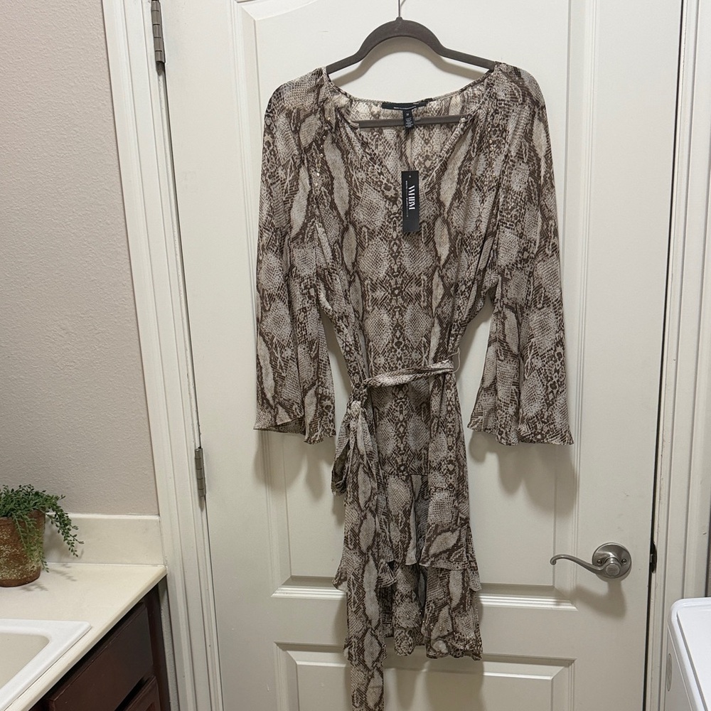 White House Black Market Snake Print Long Sleeve Dress